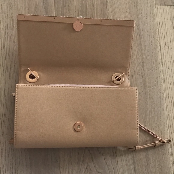 Charles & Kieth - Picture 3 of 6